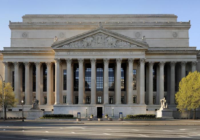 National Archives Pennsylvania Ave.