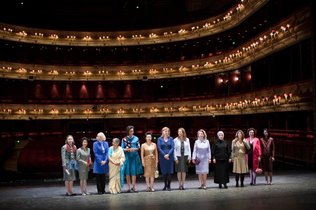 First Lady Michelle Obama poses with G-20 Summit Spouses at the Royal Opera House in London, England, April 2, 2009. 