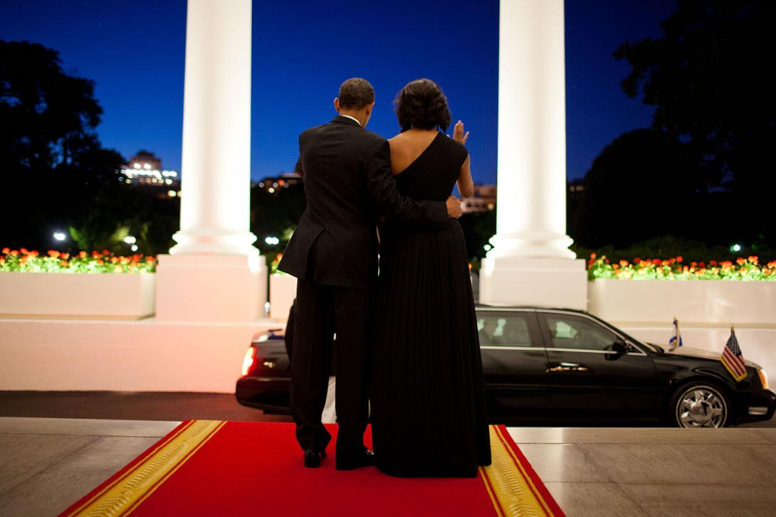 President Barack Obama and First Lady Michelle Obama wave goodbye to President Shimon Peres of Israel on the North Portico of the White House following the Presidential Medal of Freedom ceremony and dinner in his honor, June 13, 2012. 
